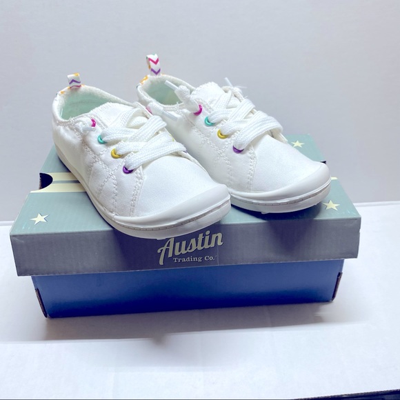 Austin trading Co Girls YTH Emma white sneakers - Picture 4 of 5